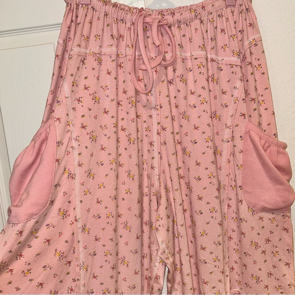 NWT POL Floral Lounge Pants - Picture 3 of 7